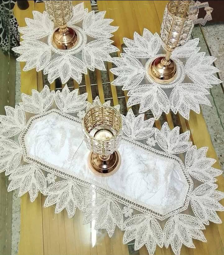 مفرش لوتس ريشة