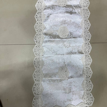 مفرش مشحم كنار مكرمية